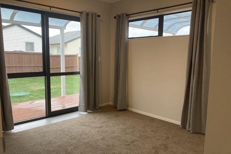 Photo of property in 4 Morepork Street, Flat Bush, Auckland, 2019