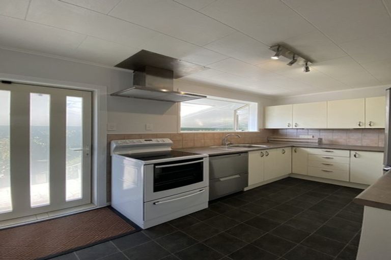 Photo of property in 100 Bracken Road, Paparangi, Wellington, 6037
