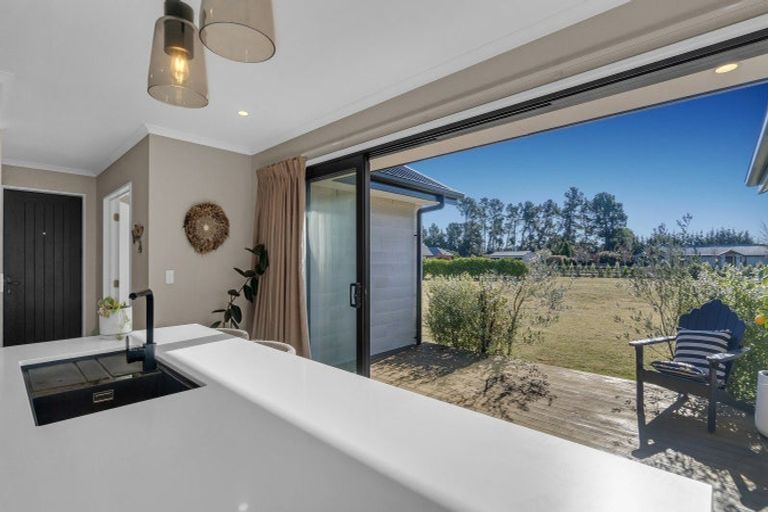 Photo of property in 14 Braeburn Crescent, Swannanoa, Kaiapoi, 7692