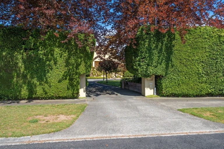 Photo of property in 27 Kurupae Road, Hilltop, Taupo, 3330