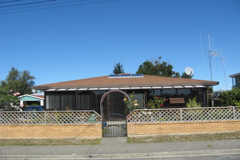 Photo of property in 25 Saint Leonards Road, Temuka, 7920