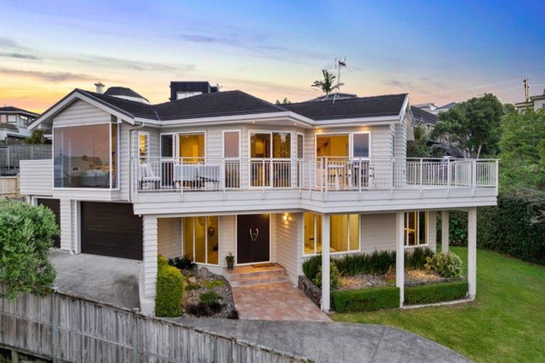 Photo of property in 88 Churchill Road, Murrays Bay, Auckland, 0630