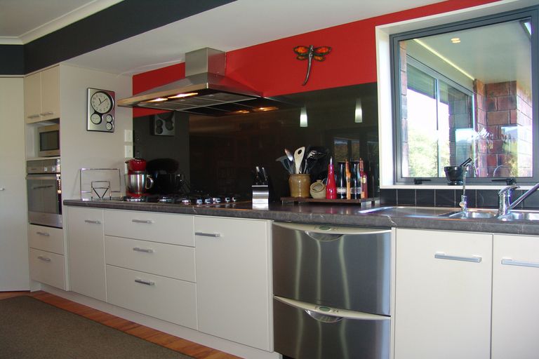 Photo of property in 33 Mangauika Road, Pirongia, Te Awamutu, 3876