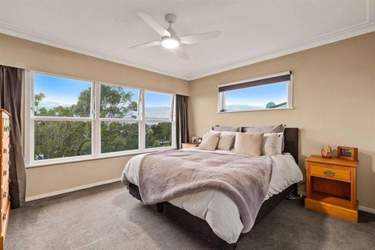 Photo of property in 19 Hartley Terrace, Massey, Auckland, 0614