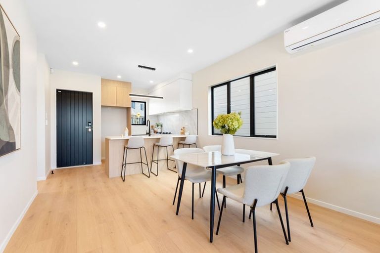 Photo of property in 12 Greenbrier Street, Westgate, 0814