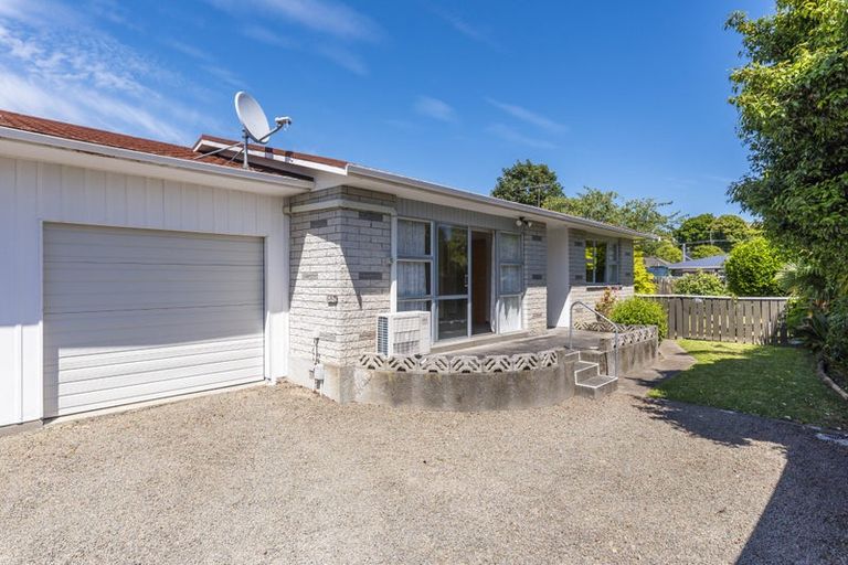 Photo of property in 53 Alexander Road, Raumati Beach, Paraparaumu, 5032