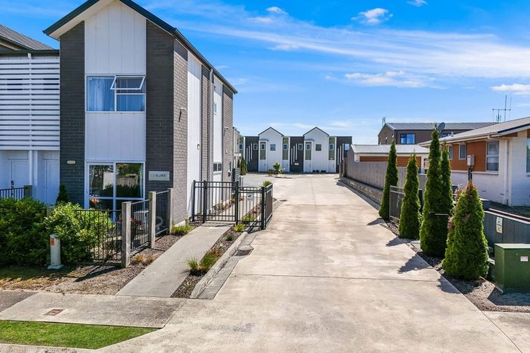 Photo of property in 24/10 Burrows Place, Frankton, Hamilton, 3204