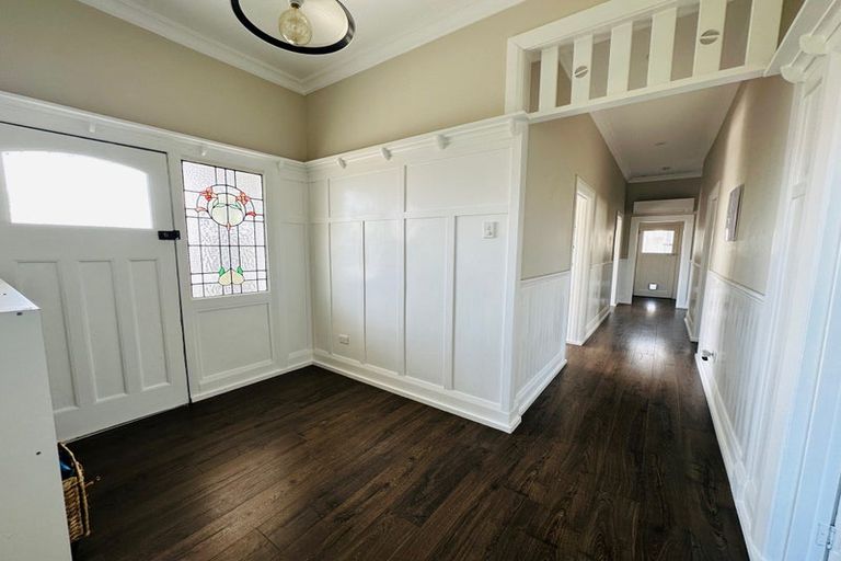 Photo of property in 2 Armstrong Street, Balclutha, 9230