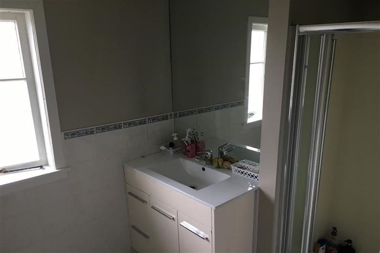 Photo of property in 3 Kokiri Street, Te Atatu South, Auckland, 0610