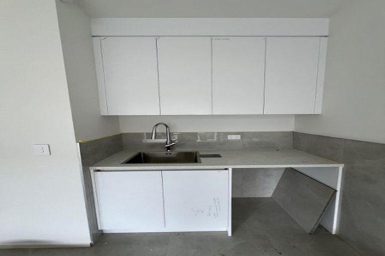 Photo of property in 255b Hill Road, The Gardens, Auckland, 2105