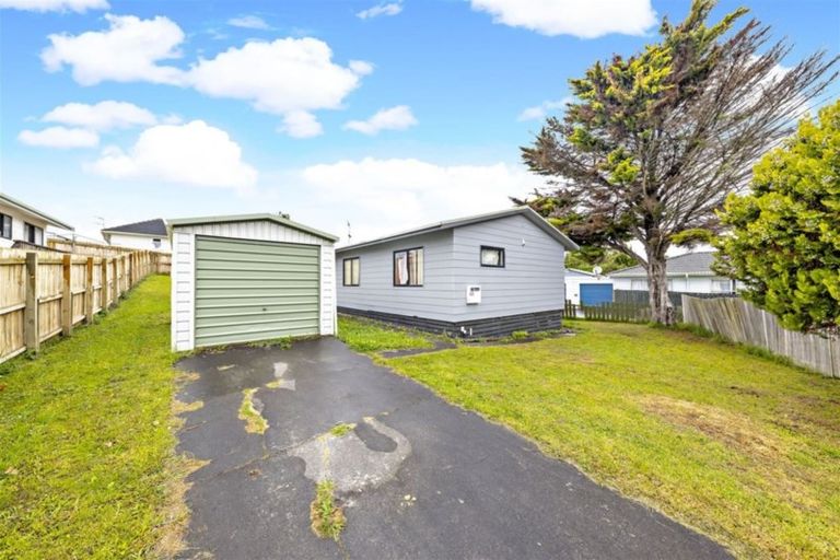 Photo of property in 20 Galilee Avenue, Red Hill, Papakura, 2110