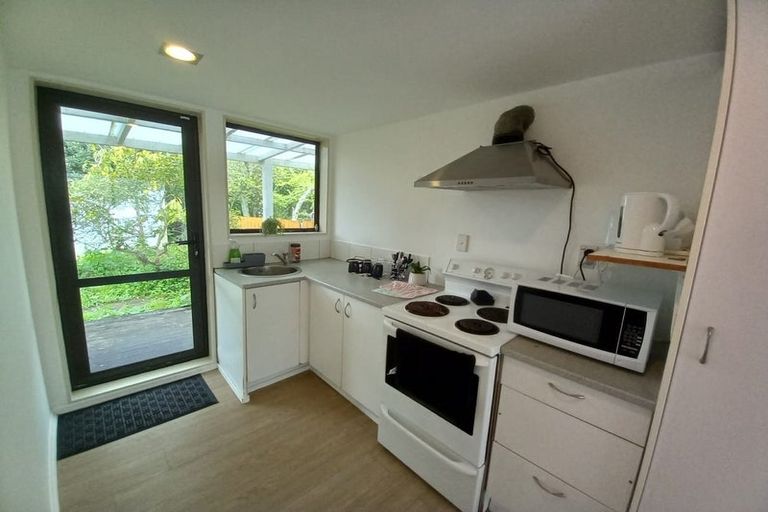 Photo of property in 114 Cobham Crescent, Kelston, Auckland, 0602