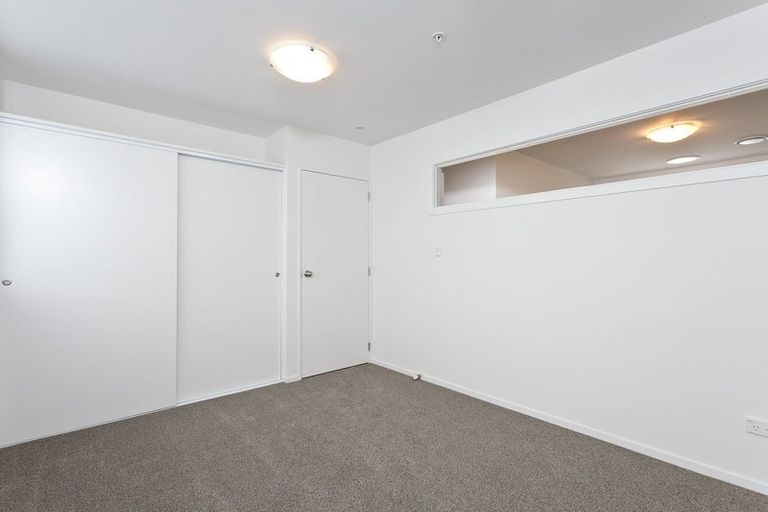 Photo of property in 11/26 Railway Street West, Papakura, 2110