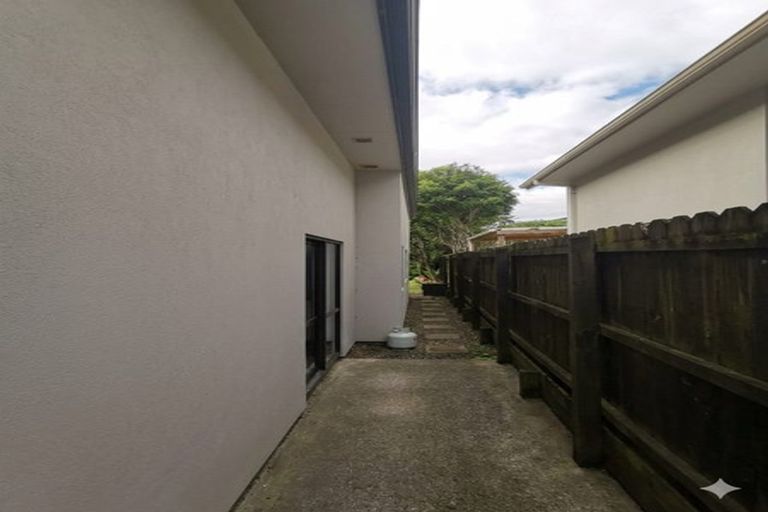Photo of property in 2a Dapple Place, Flat Bush, Auckland, 2019