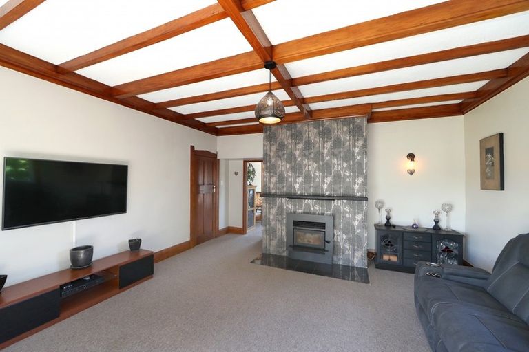 Photo of property in 1001 Heretaunga Street East, Parkvale, Hastings, 4122