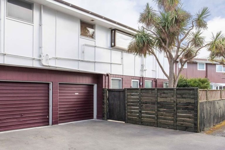 Photo of property in 1/15 Marriner Street, Sumner, Christchurch, 8081