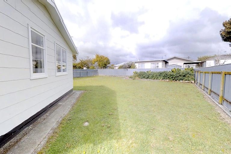 Photo of property in 7 Bradford Place, Awapuni, Palmerston North, 4412