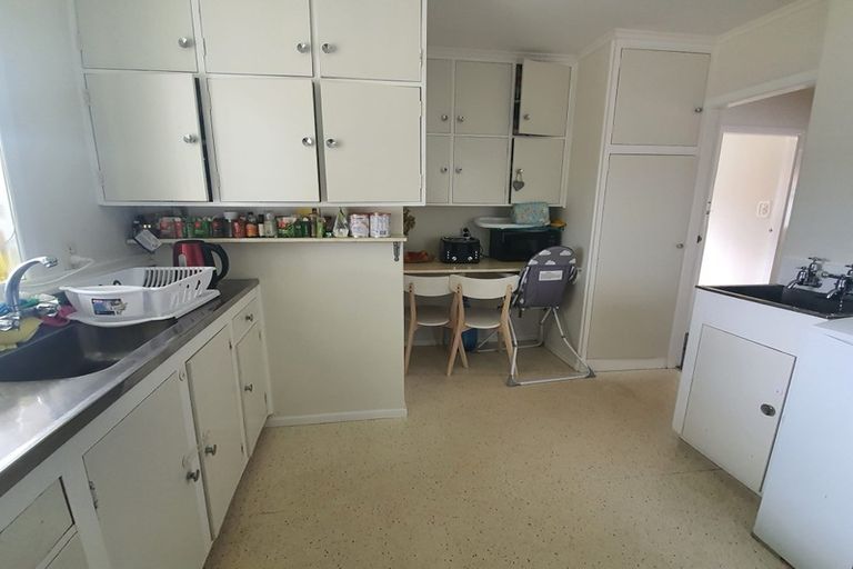 Photo of property in 120 Kings Crescent, Hutt Central, Lower Hutt, 5010