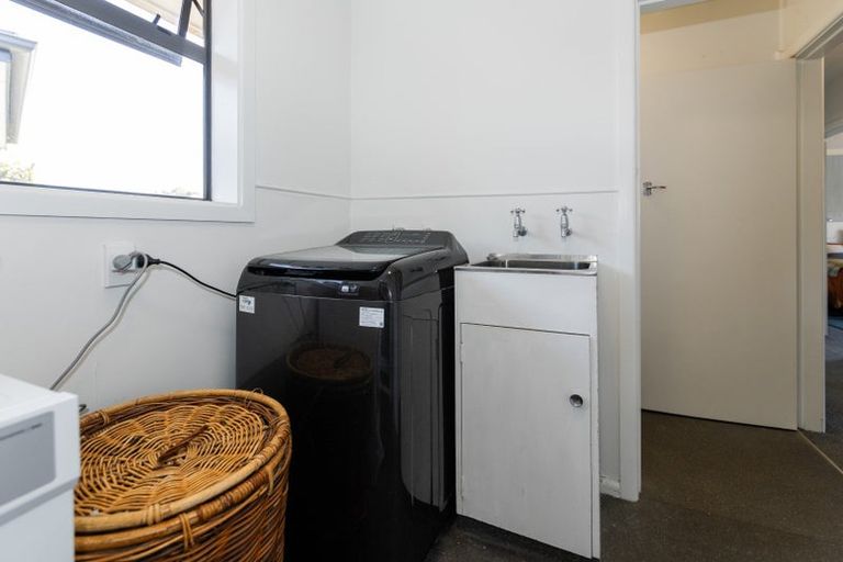 Photo of property in 6 Gladson Avenue, Sockburn, Christchurch, 8042