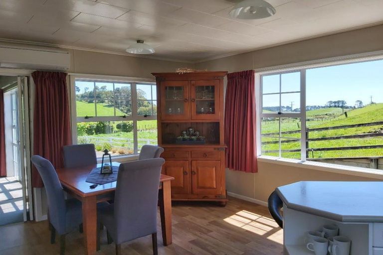 Photo of property in 771 Frankley Road, Hurworth, New Plymouth, 4371