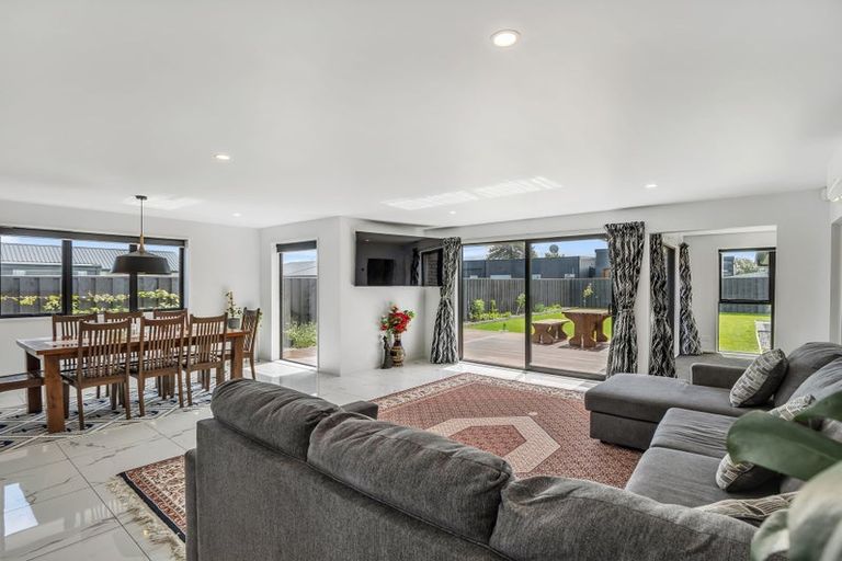 Photo of property in 17 Lusk Street, Rangiora, 7400