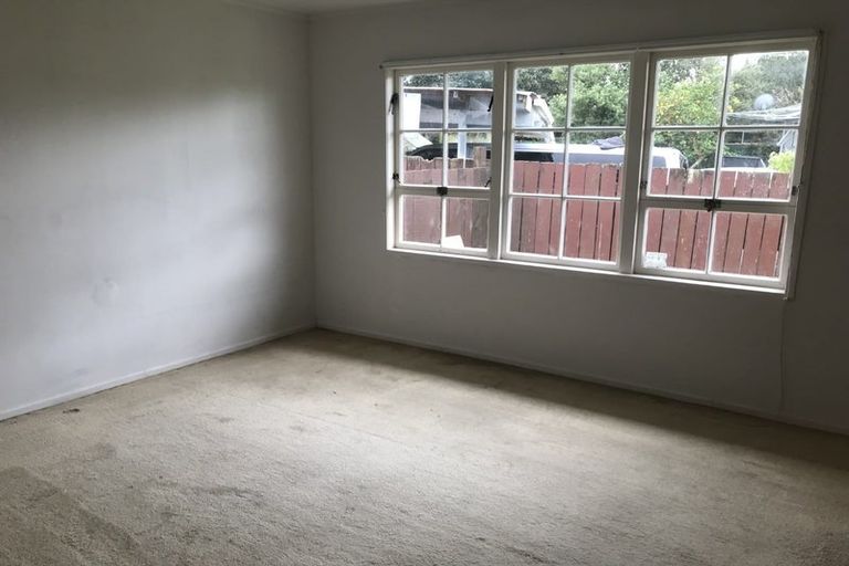 Photo of property in 58 Moncrieff Avenue, Clendon Park, Auckland, 2103