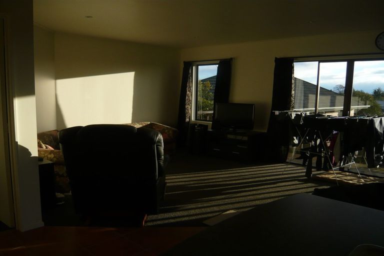 Photo of property in 2/79 Tahunanui Drive, Tahunanui, Nelson, 7011