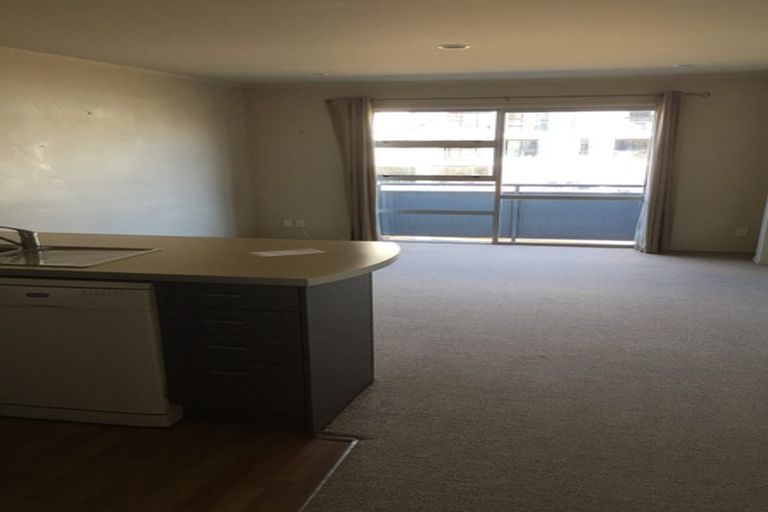 Photo of property in 22/3 Ngahura Street, Eden Terrace, Auckland, 1021