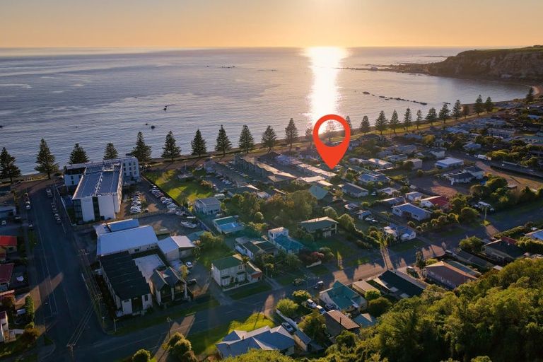 Photo of property in 8/132 Esplanade, Kaikoura, 7300