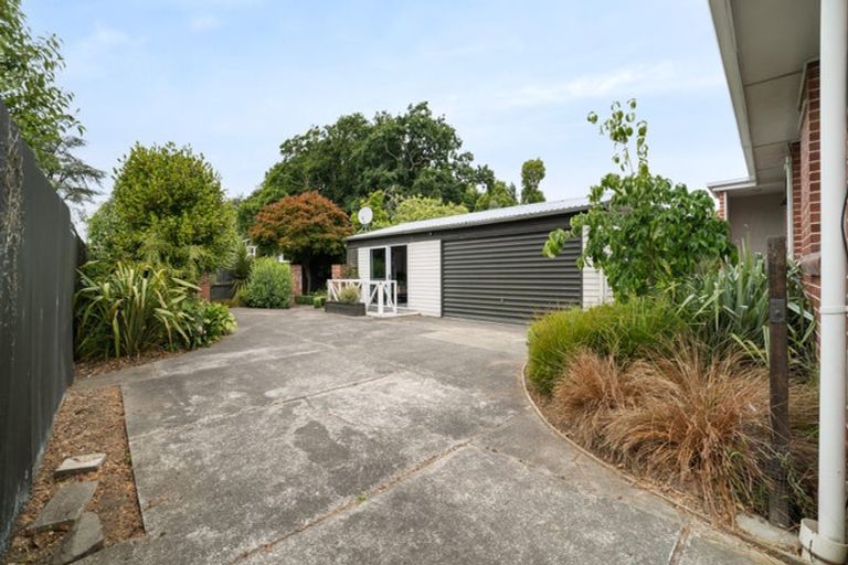Photo of property in 58 Balrudry Street, Avonhead, Christchurch, 8042