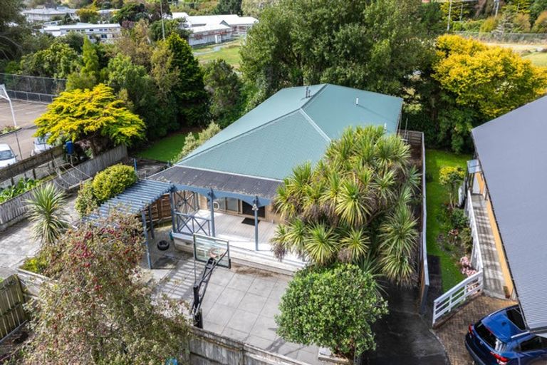 Photo of property in 110a Main Road, Tawa, Wellington, 5028