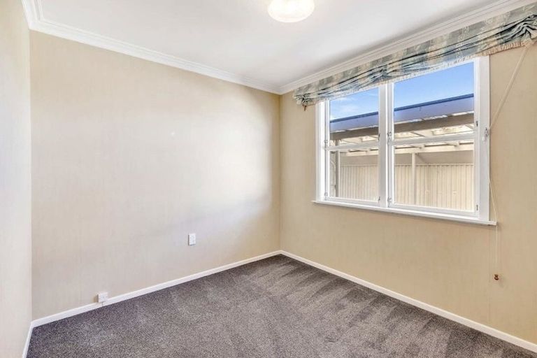 Photo of property in 32 Parsons Avenue, Levin, 5510
