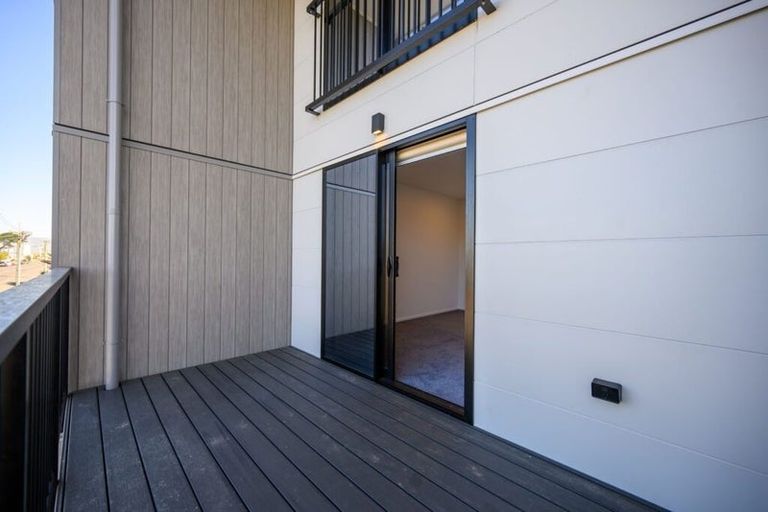 Photo of property in 4/180 Marine Parade, New Brighton, Christchurch, 8083