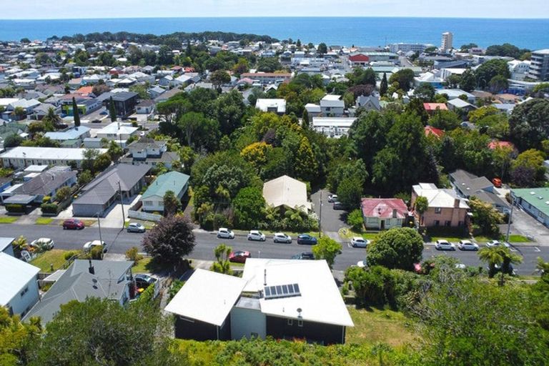 Photo of property in 67a Fulford Street, New Plymouth, 4310