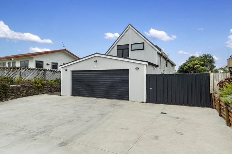 Photo of property in 1281 Papamoa Beach Road, Papamoa Beach, Papamoa, 3118