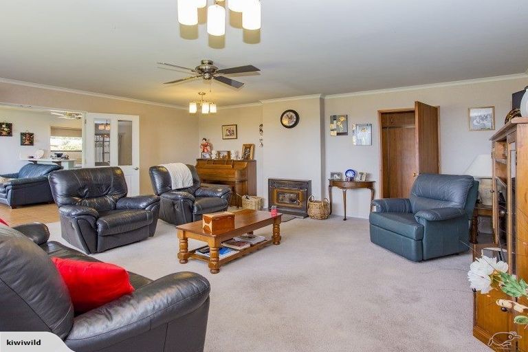 Photo of property in 36c Princes Street, Waikari, 7420