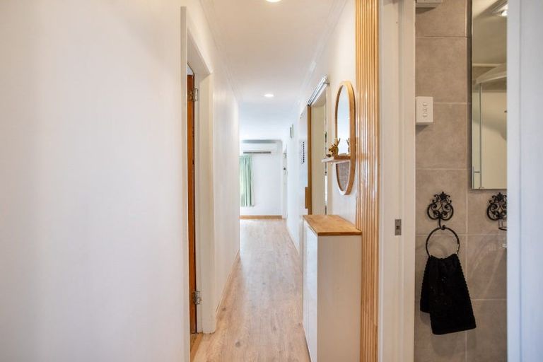 Photo of property in 21 Vogel Street, Woodville, 4920