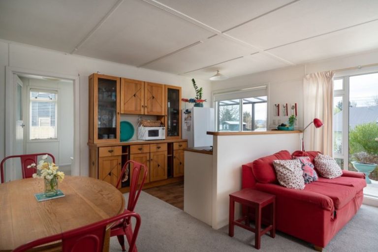 Photo of property in 49 Matuku Street, Two Mile Bay, Taupo, 3330