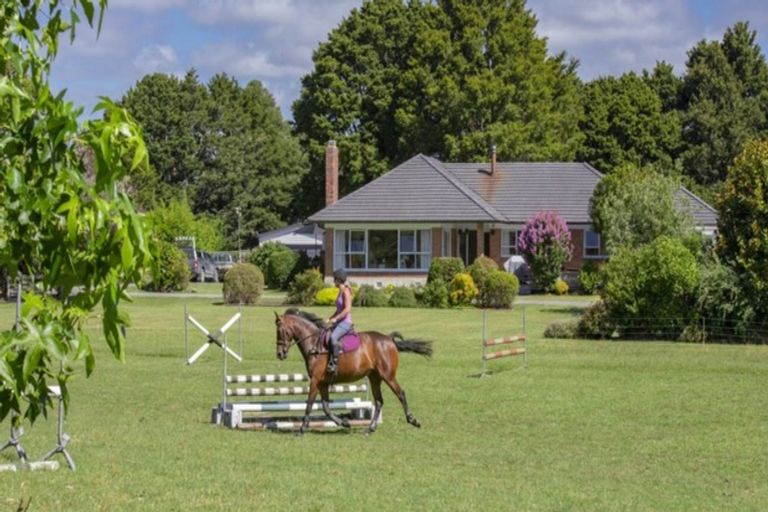 Photo of property in 72 Valley Road, Paraparaumu, 5032