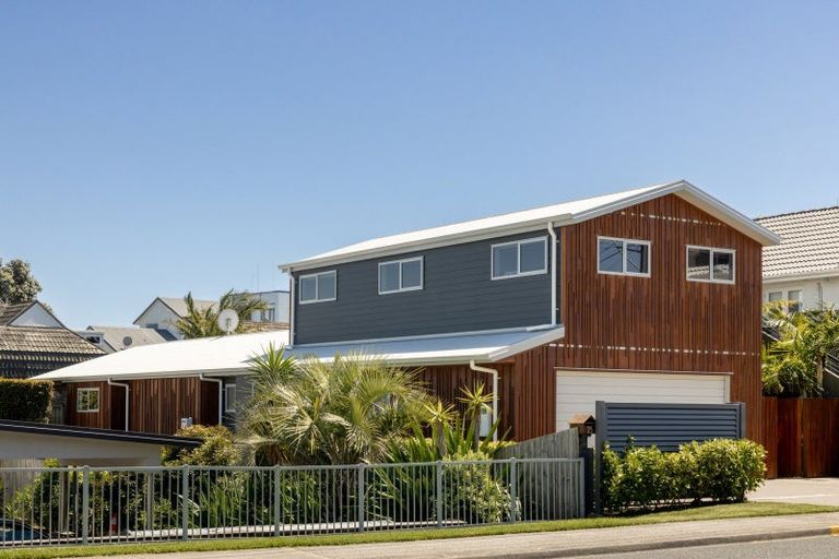 Photo of property in 25 Grove Avenue, Mount Maunganui, 3116