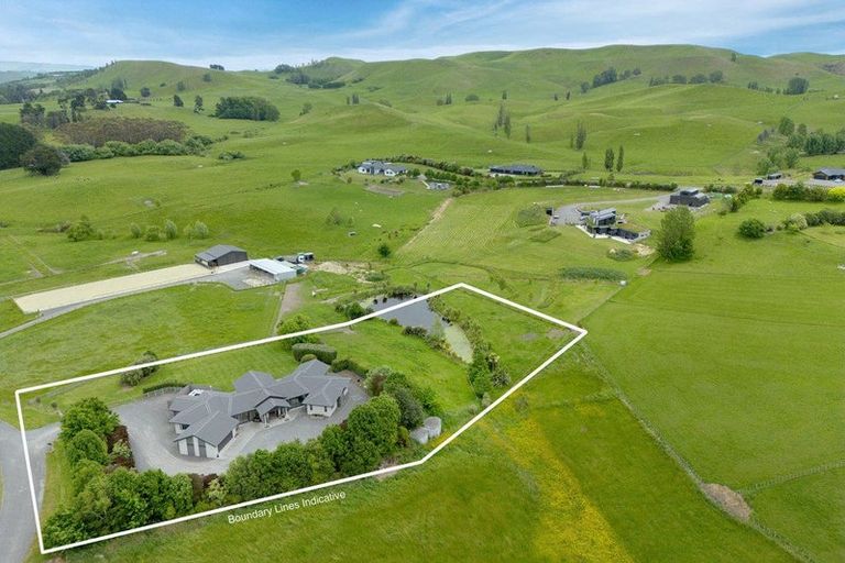 Photo of property in 19 Jg Wilson Drive, Waipukurau, 4281