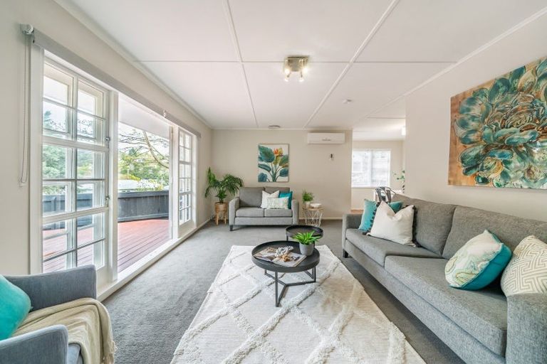 Photo of property in 5 John Street, Stokes Valley, Lower Hutt, 5019