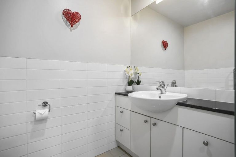 Photo of property in Prestige On Pupuke, 12/73 Anzac Street, Takapuna, Auckland, 0622