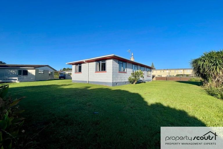 Photo of property in 15b Miro Street, Merrilands, New Plymouth, 4312