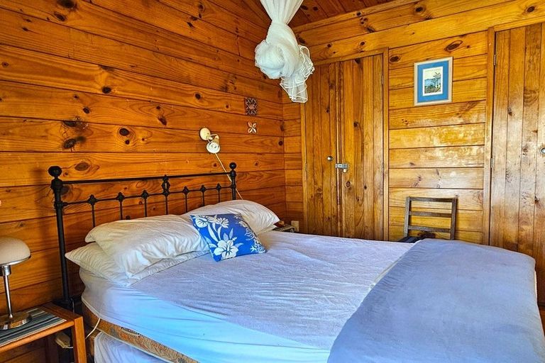 Photo of property in 24 Koutu Beach Road, Opononi, Kaikohe, 0473