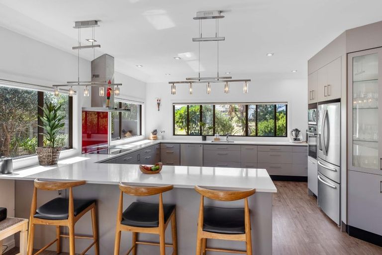 Photo of property in 4 Barbaras Way, Waikanae Beach, Waikanae, 5036