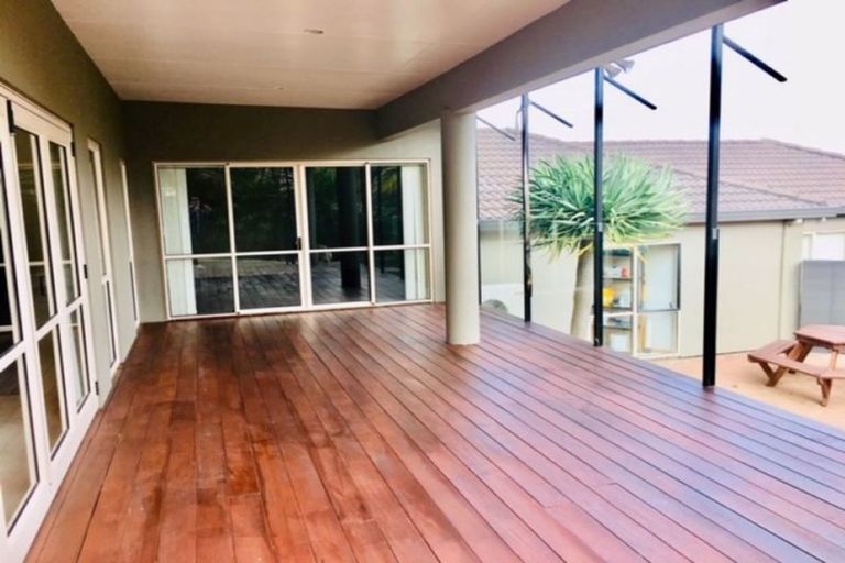 Photo of property in 51 Westerham Drive, Dannemora, Auckland, 2016