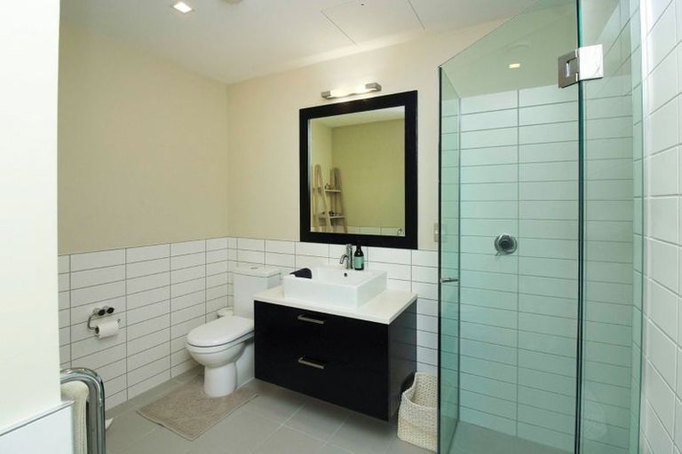 Photo of property in Chews Lane Apartments, 15h/9 Chews Lane, Wellington Central, Wellington, 6011