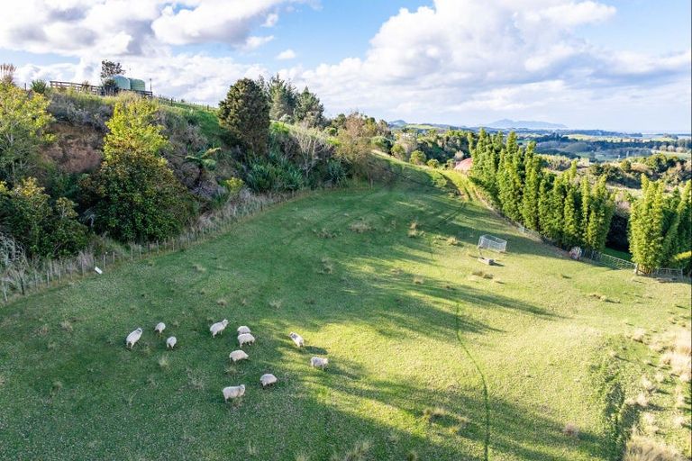 Photo of property in 217a Lawrence Road, Mangawhai, 0573