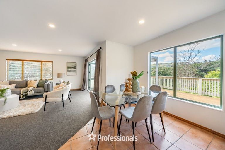 Photo of property in 16 Haast Close, Kelson, Lower Hutt, 5010